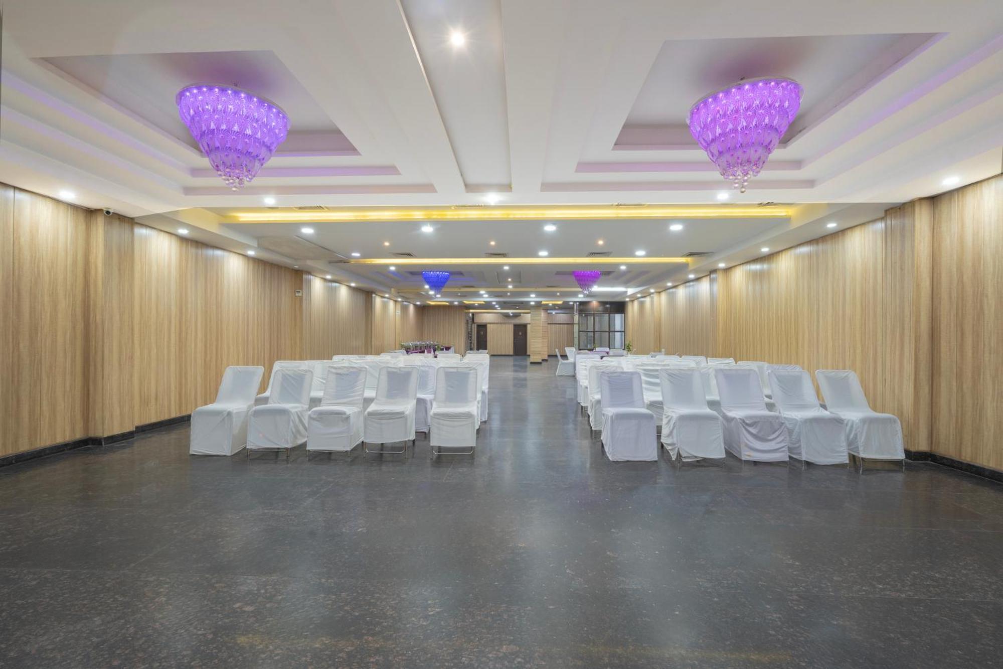 Spree Hotel Agra - Walking Distance To Tajmahal Εξωτερικό φωτογραφία