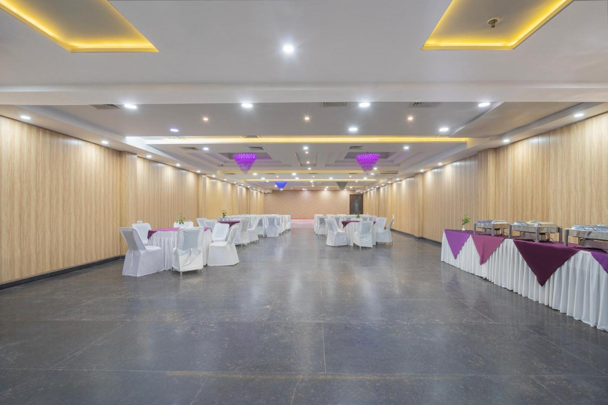 Spree Hotel Agra - Walking Distance To Tajmahal Εξωτερικό φωτογραφία